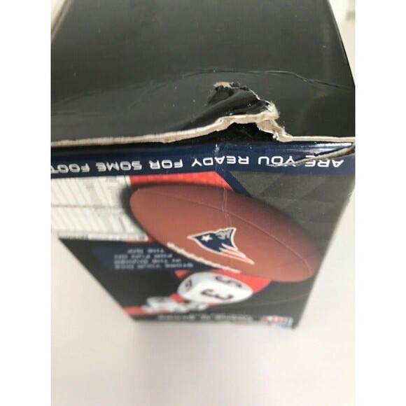 NFL New England Patriots Shake N Score Travel Dice Game NEW - Picture 8 of 8